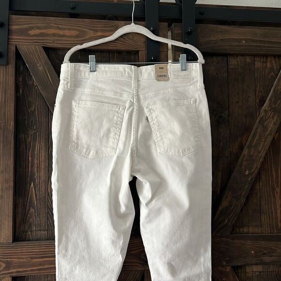 NWT 721 HIGH-RISE SKINNY A HIGH RISE SLIM THROUGH THE HIP AND THIGH - Picture 7 of 16